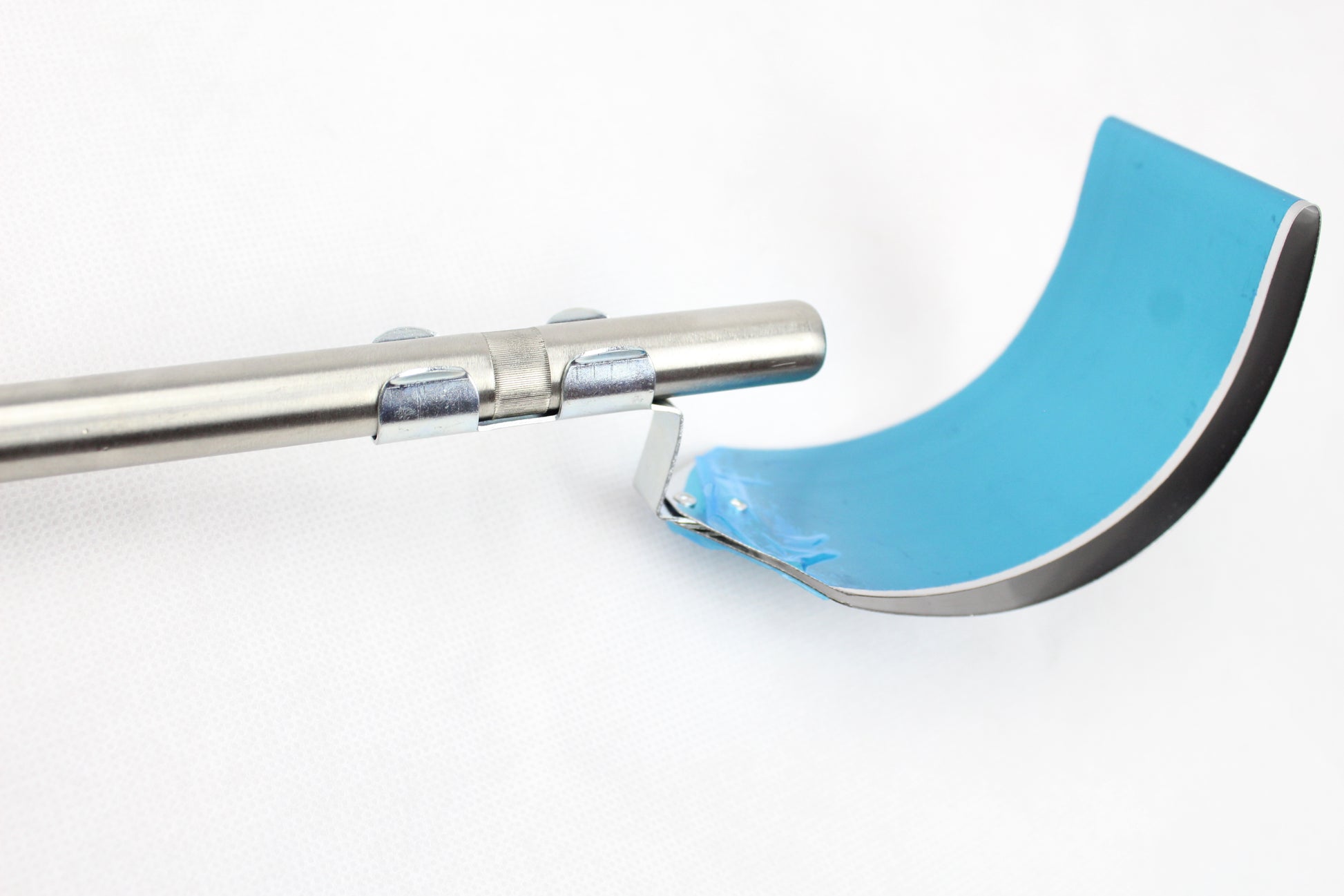 Usmerivač plamena brenera za map gas nakačen na brener za mapp gas